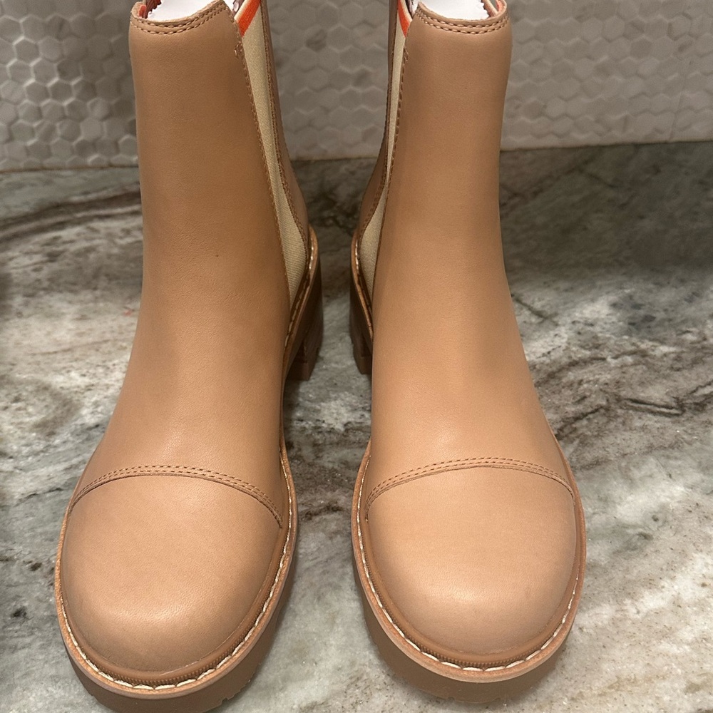 Sorel Joan Now Chelsea Boot Honest Beige Size 8.5 - Picture 3 of 6